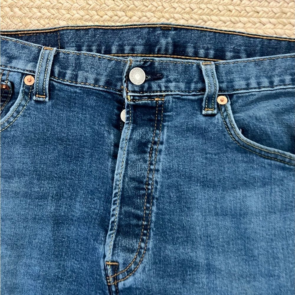 Levi’s mens blue jeans size 34 x 34 work pants casual H231 - Picture 2 of 4